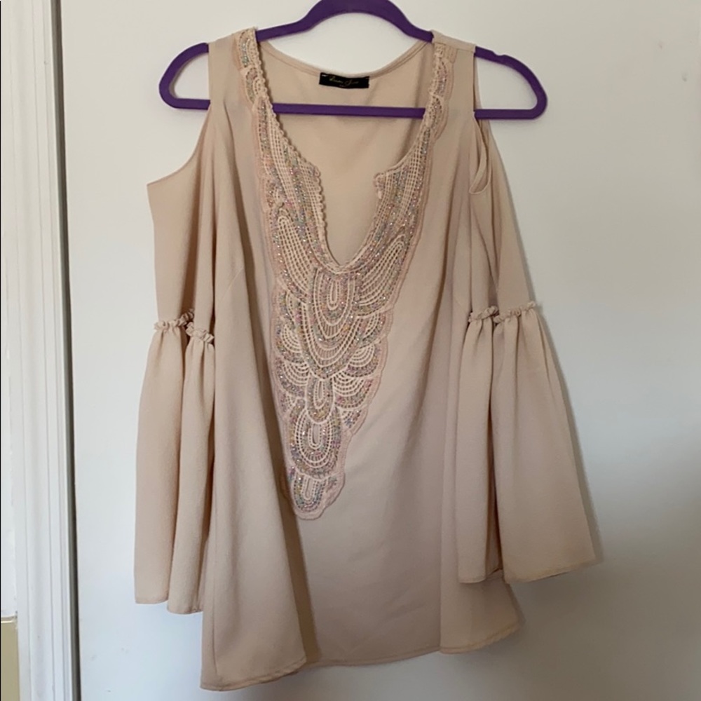 Cold shoulder,bell sleeve blouse